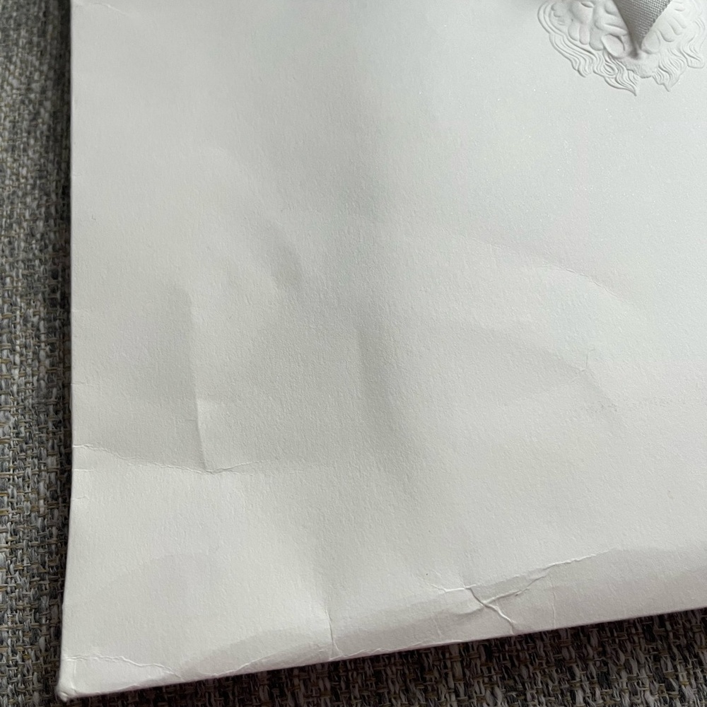 CHANEL Black hardcover coffee table book White soft  book. 10 friendship cards - Picture 14 of 16